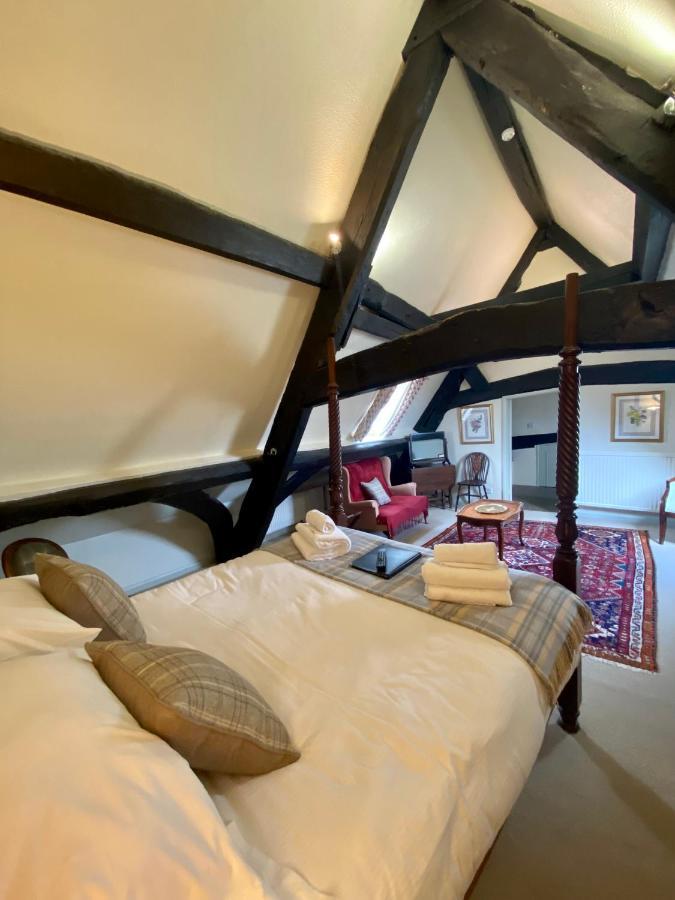 The Golden Pheasant Hotel Берфорд Экстерьер фото