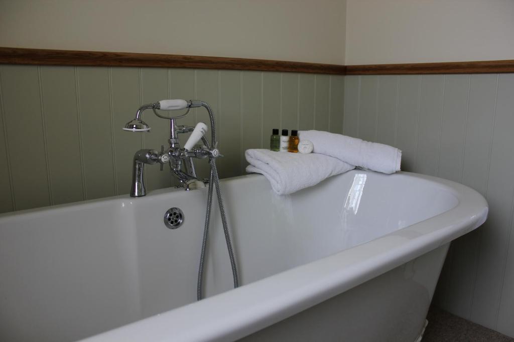The Golden Pheasant Hotel Берфорд Номер фото